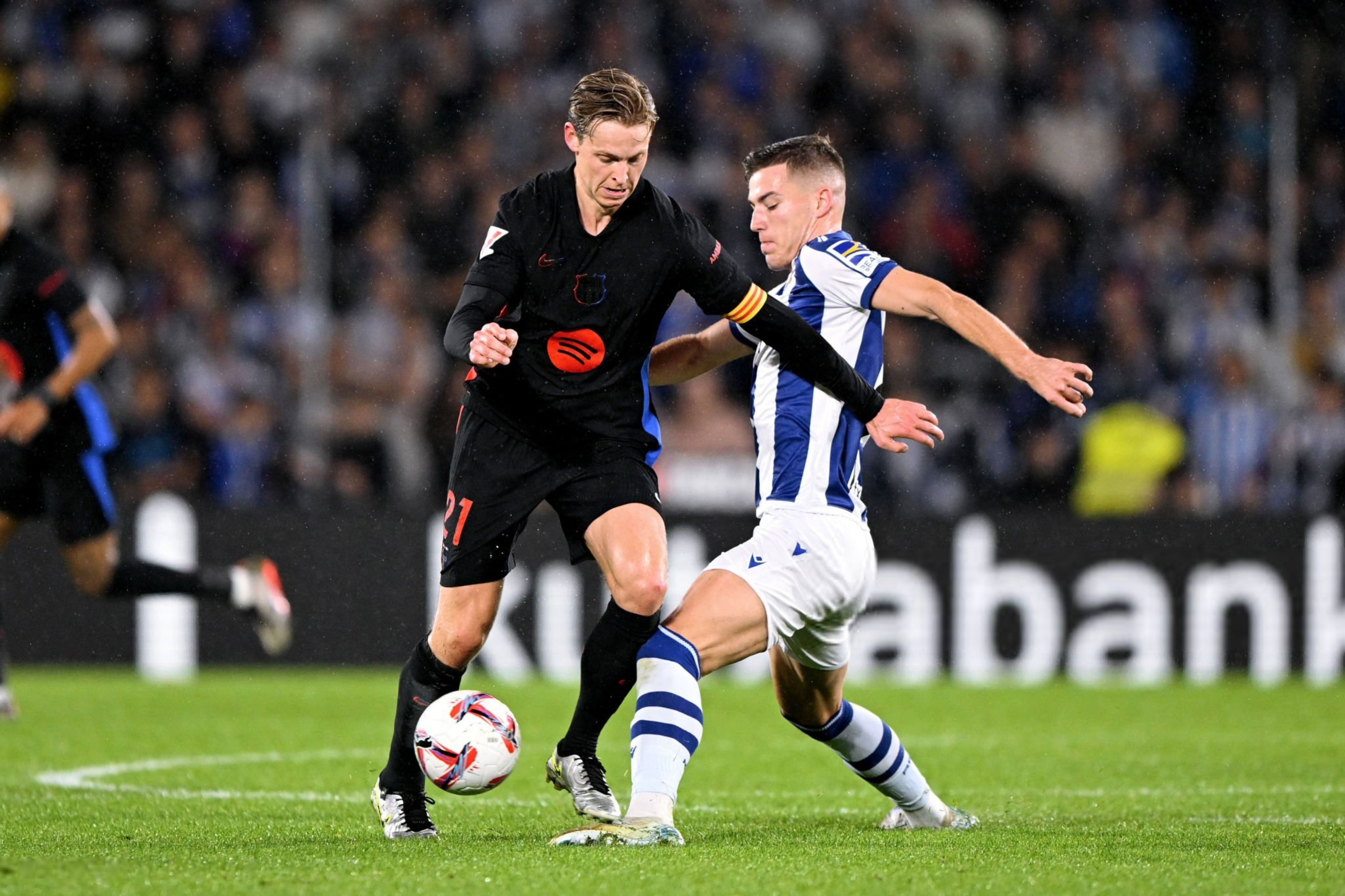 雷火电竞简介-巴萨绝杀曼城，博格巴扑点救主西甲的简单介绍