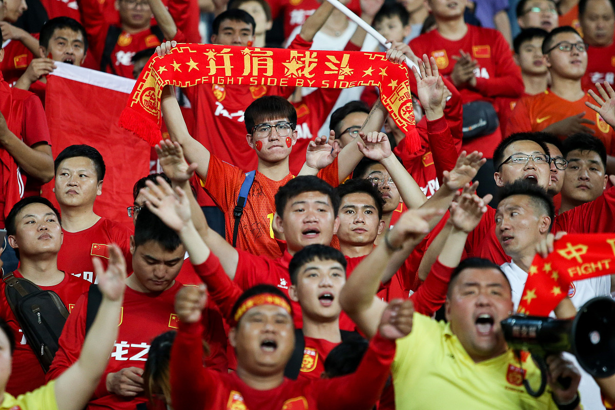 雷火电竞合作-传奇球员再战赛场，备受关注球迷牵动情怀