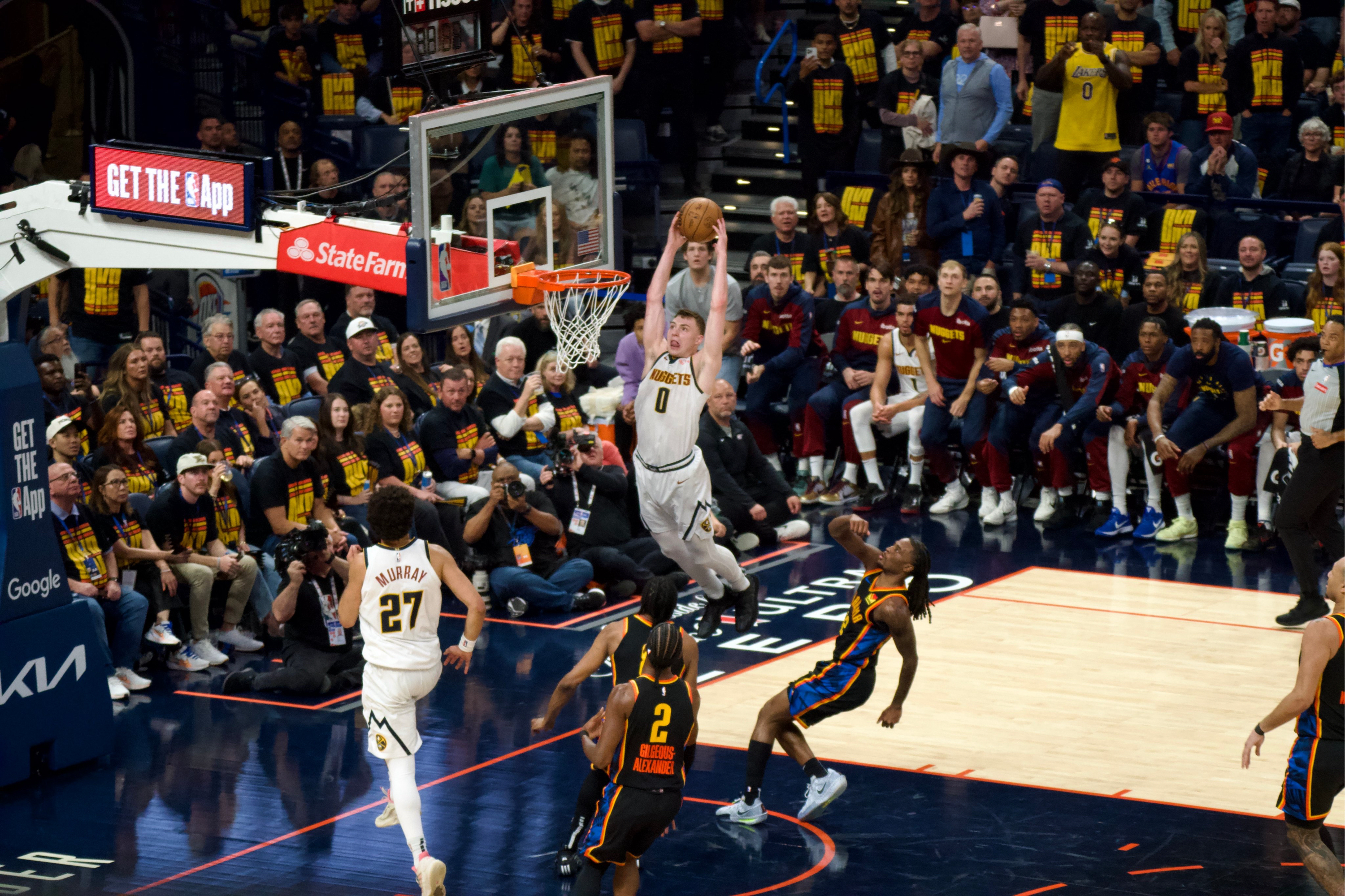 爵士翻盘骑士,麦科勒姆统治全场 爵士翻盘骑士,麦科勒姆统治全场